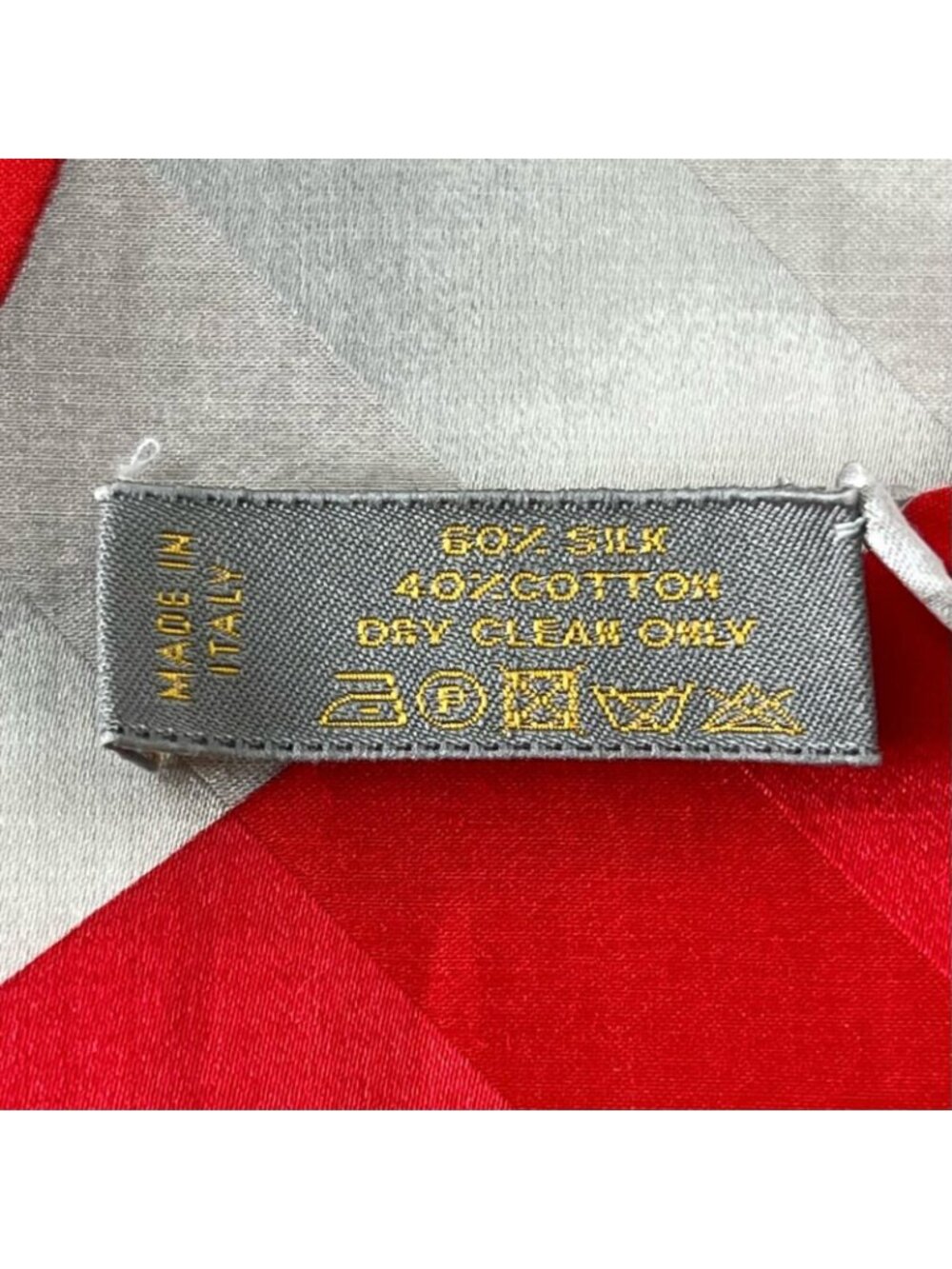 Louis Vuitton LV Cup Silk Red Scarf - Picture 7 of 7